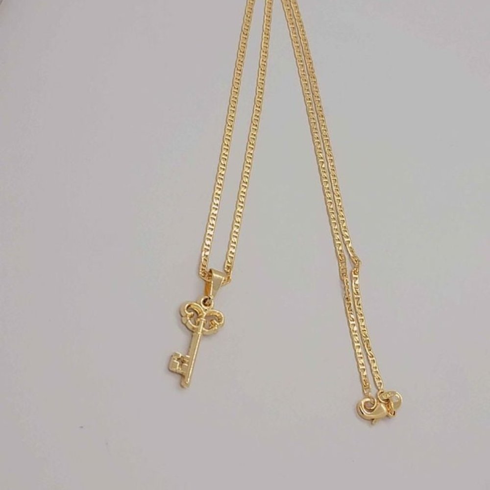 Brazilian 18k Gold Filled KEY Necklace - Picture 4 of 4